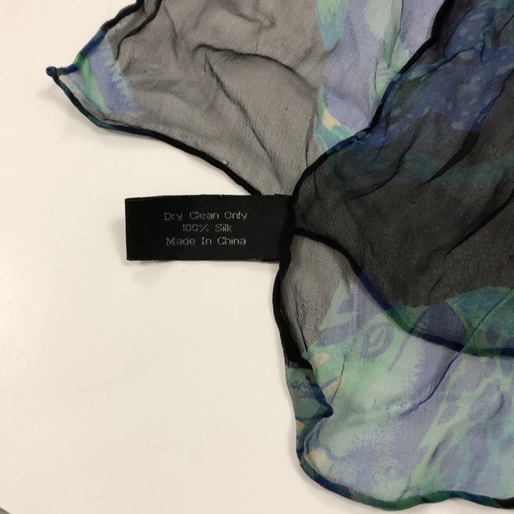 Redfish designs Silk Scarf 100% Black w Green & Blue Fish Excellent Condition - Picture 4 of 7